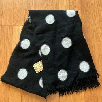 새상품 BEARDSLEY (비어즐리) 울 융모 스톨 (도트)