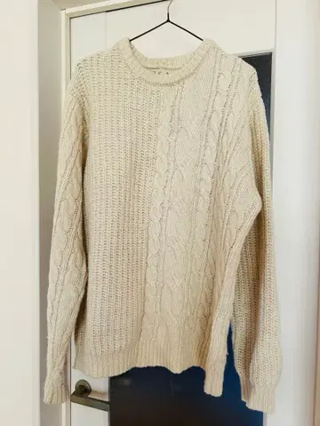 The Duffer 아이보리 케이블 니트 스웨터