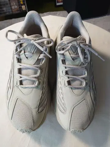 PUMA 파이렉스 베이스 스니커즈 27.5