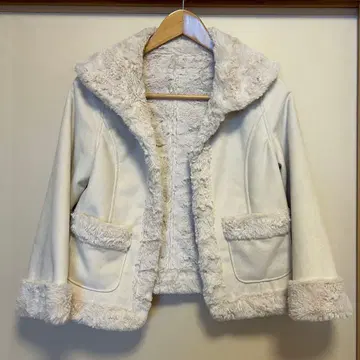 페이크 무스탕 자켓 아이보리