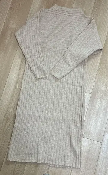 저널 스탠다드 리룸 울 니트 롱 원피스 베이지