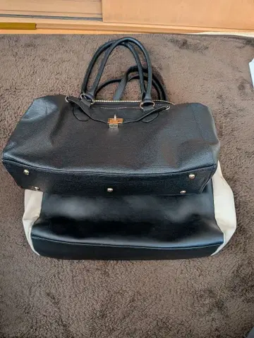 비즈니스용 토트백 블랙과 블랙 베이지