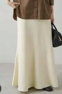 택 포함 미사용 새상품 퓨어세신 밀라노 리브 니트 스커트 화이트