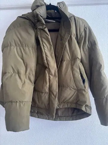 AZUL by moussy 후드 부착 다운 자켓