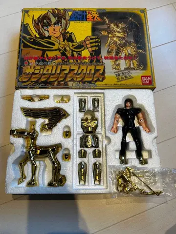 세인트 세이야 골드 크로스 사지타리우스 크로스