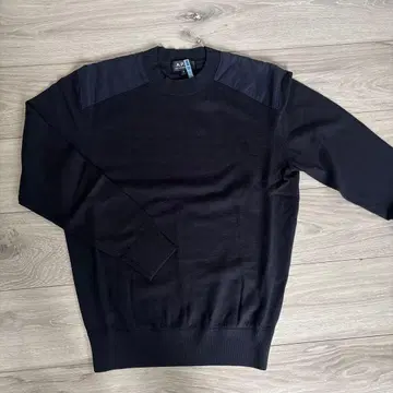 A.P.C 크루넥 니트