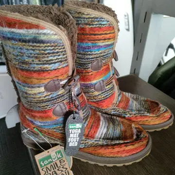 [ 미사용 새상품 ] Sanuk 23cm 멀티 컬러 여성용 부츠