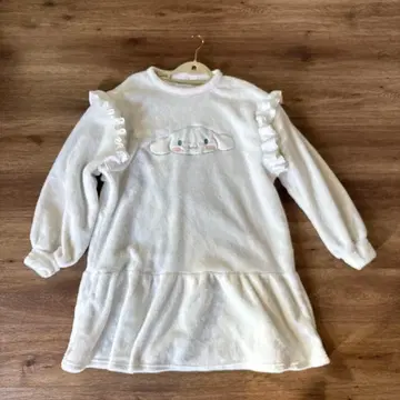 GRL 그레일 산리오 콜라보 시나모롤 보아 프릴 원피스 파자마