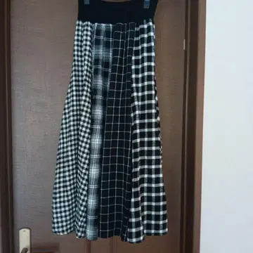 야마다야 체크 무늬 플레어 롱 스커트