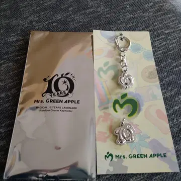 Mrs. GREEN APPLE 팝업 키링 로고