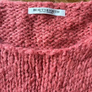 새상품급 숏 기장 스웨터