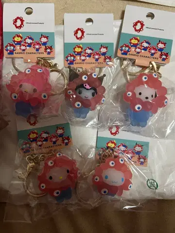 미야쿠미야쿠 변신 산리오 캐릭터 아크릴 키링 5개 세트