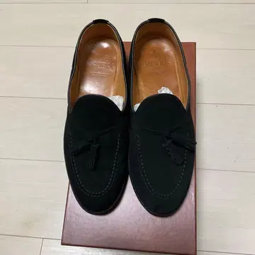 Berwick 버윅 스웨이드 태슬 로퍼 블랙