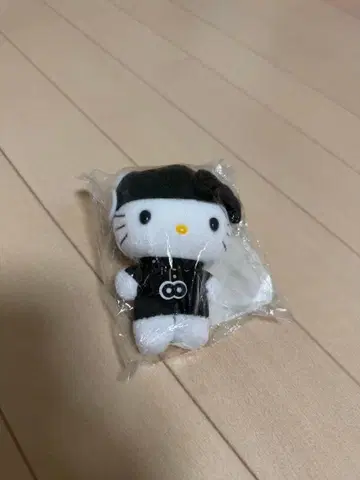 에이트레인저 2 헬로키티 마스코트