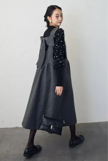 퍼프 슬리브 니트 백리본 박스 실루엣 점프 스커트 frene 플라네