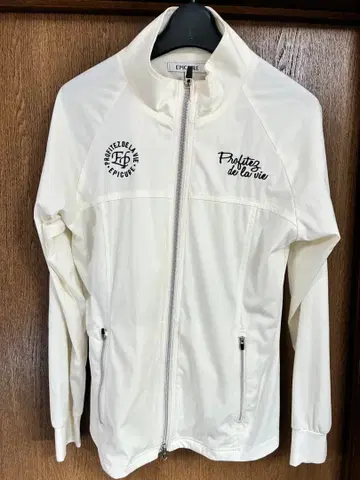 EPICURE 화이트 자켓 L 사이즈