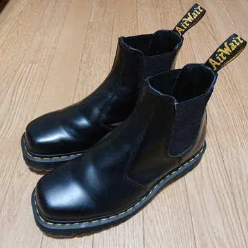 닥터마틴 2976 Bex Squared 사이즈 UK9