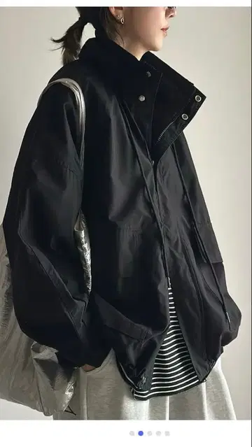 arulle 마운틴 후드티