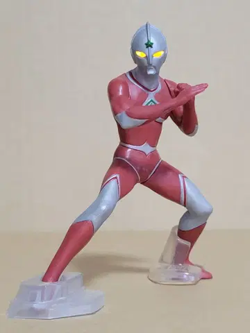 울트라맨 궁극의 루미너스 조니어스 수트 컬러판 유닛 포함