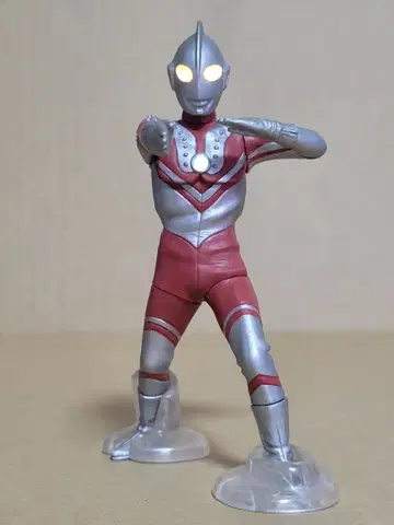 울트라맨 궁극의 루미너스 조피 루미너스 유닛 포함