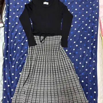 인덱스 하운드투스 체크 자카드 플리츠 니트 원피스 M