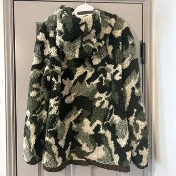 [ 최종 가격 인하 ] ZARA 카모플라쥬 플리스 자켓 L-XL