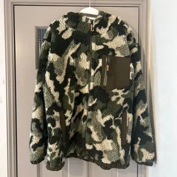 [ 최종 가격 인하 ] ZARA 카모플라쥬 보아 플리스 자켓 L-XL