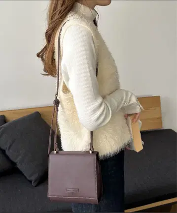 DISCOAT 숄더백 브라운