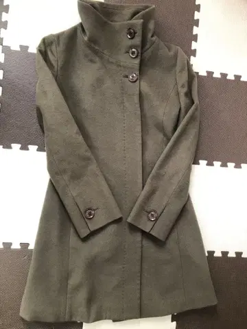 루소크 하이넥 카키색 롱 기장 코트 세탁 완료