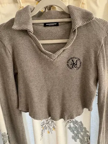 MAGPIEROBIN (ALAND) 리브 편직 V넥 상의