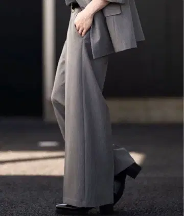 [ CLEL ] 백 브러쉬드 TR 플레어 슬랙스