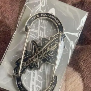 미사용 새상품 THE RAMPAGE 카라비너