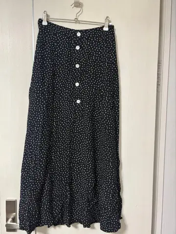스픽 앤 스팬 도트 무늬 스커트 플레어