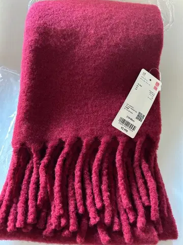 유니클로 수플레얀 칭키 스톨 레드