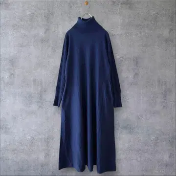 새상품급 어반리서치 로쏘 터틀넥 디자인 슬리브 원피스 BL