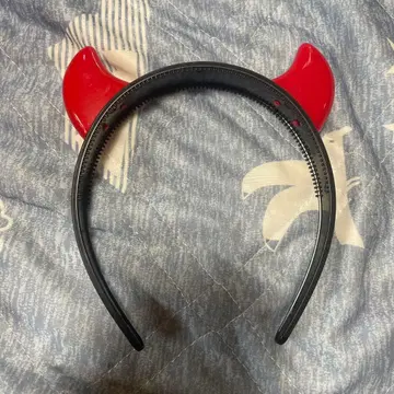 최종 가격 인하 Acid Black Cherry 헤드밴드