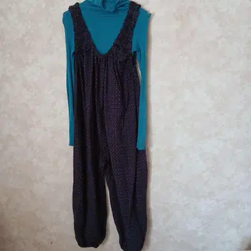 프릴 달린 네이비 터콰이즈 도트 살로펫