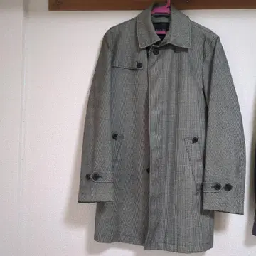 BARNEYS 체크 무늬 트렌치코트 그레이 계열 이너 포함