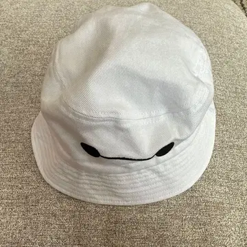 베이맥스 버킷햇 화이트