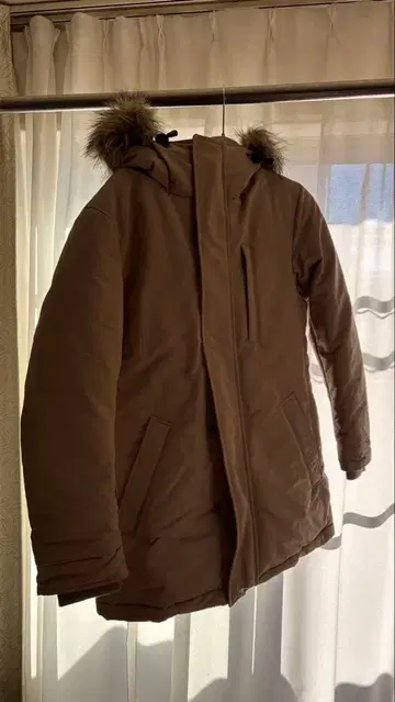 [ 새상품급 ] 브라운 다운 자켓 UNIQLO 유니클로 사이즈 S