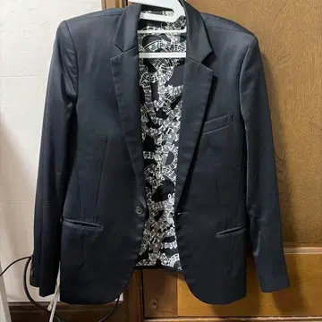 Number Nine 블랙 테일러드 자켓