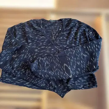 A.P.C. 블랙 자카드 스트라이프 긴팔 니트 L