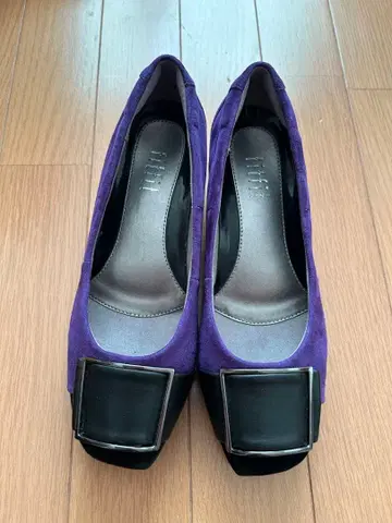 fitfit 1회 착용 보라색&블랙 스웨이드 펌프스 23.5