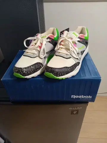 Reebok Classic 스니커즈 Hexalite