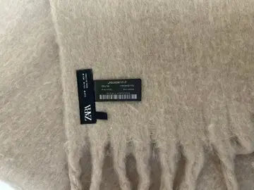 ZARA 베이지 프린지 머플러