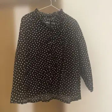 이치 블랙 화이트 도트 긴팔 셔츠