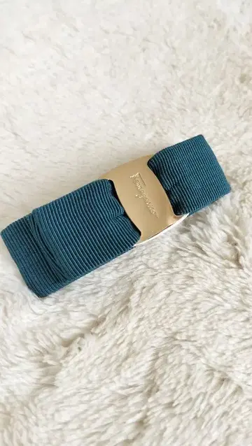 페라가모 머리핀