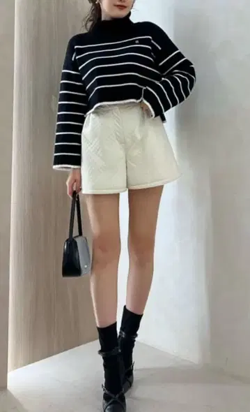 herlipto Quilted Flare Bell Shorts