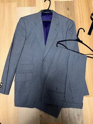 그레이 스트라이프 비즈니스 정장