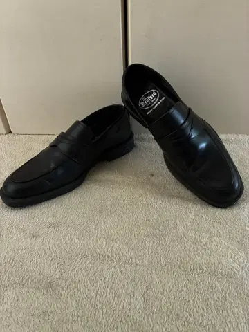 새상품급 KENFORD 코인 로퍼 블랙 25 가죽 REGAL